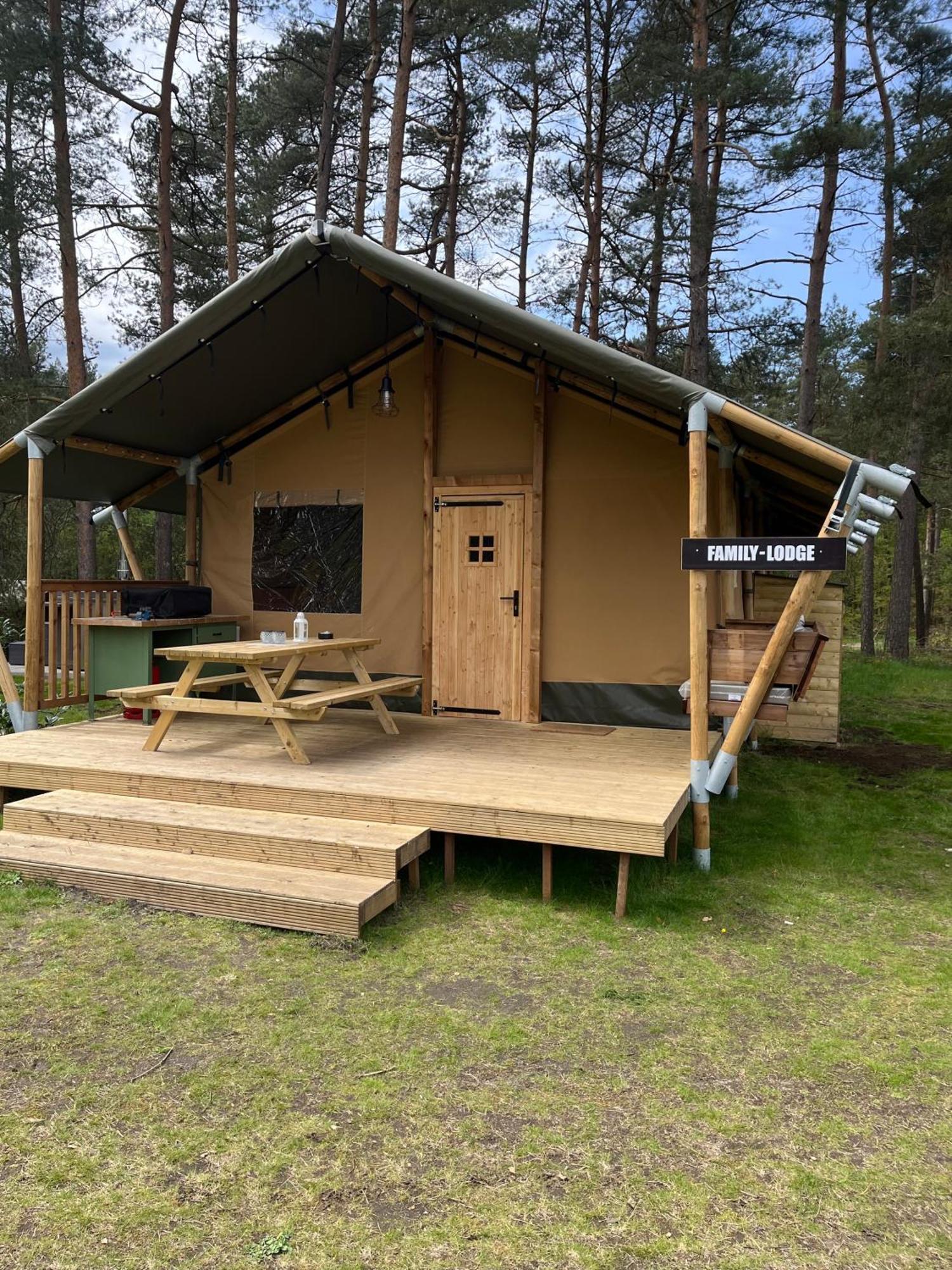 Glampingzelt Family - Lodge Soltau Extérieur photo